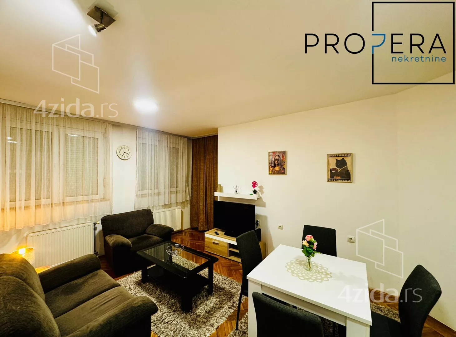 Jednoiposoban stan | 4zida