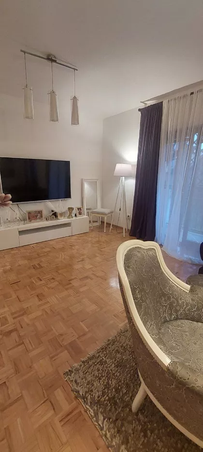 Mihajla Valtrovića | 4zida.rs