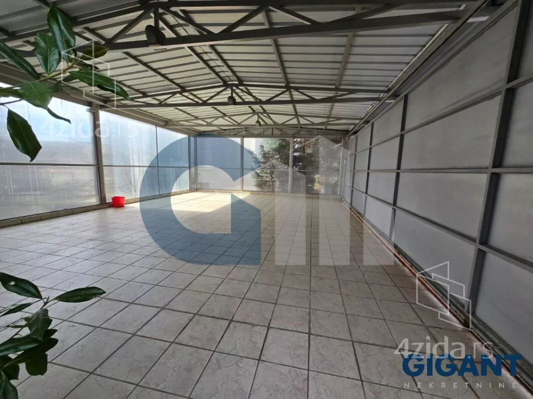 4-etažna kuća | 4zida