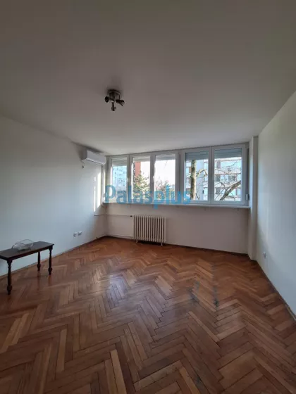 Pariske komune | 4zida.rs