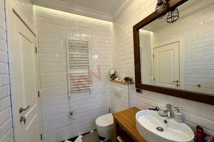 Ustanička | 4zida.rs