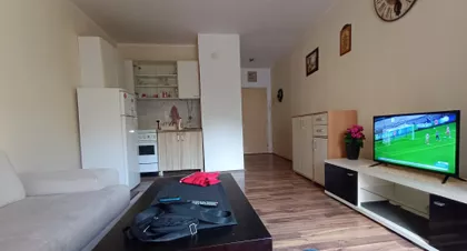 Vidovdanski Trg 1V | 4zida.rs