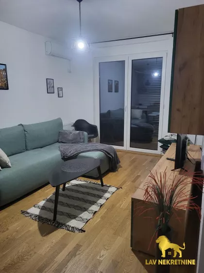 DOSITEJEVA | 4zida.rs