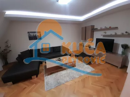 Jovana Ristića | 4zida.rs