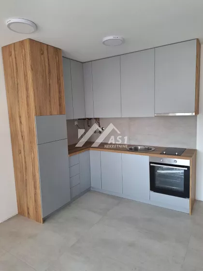 Cetinjska | 4zida.rs