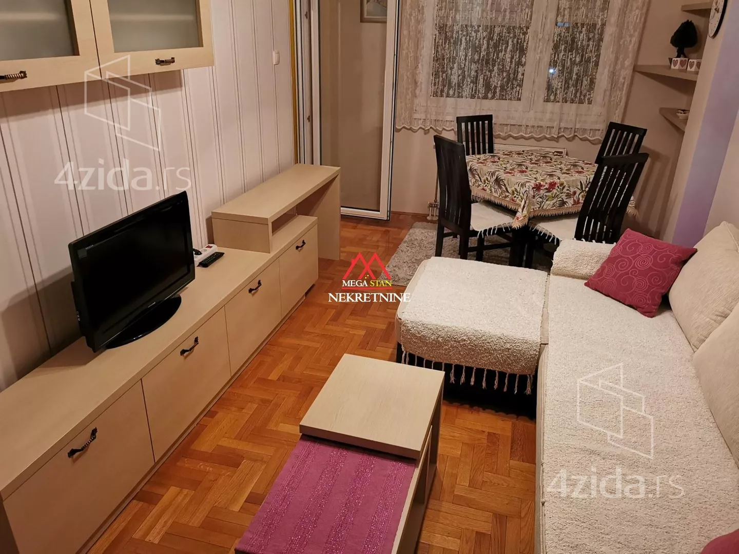 Jednoiposoban stan | 4zida