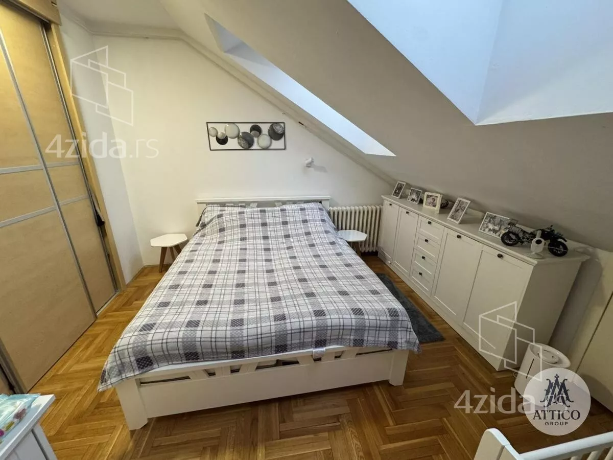 Troiposoban stan | 4zida