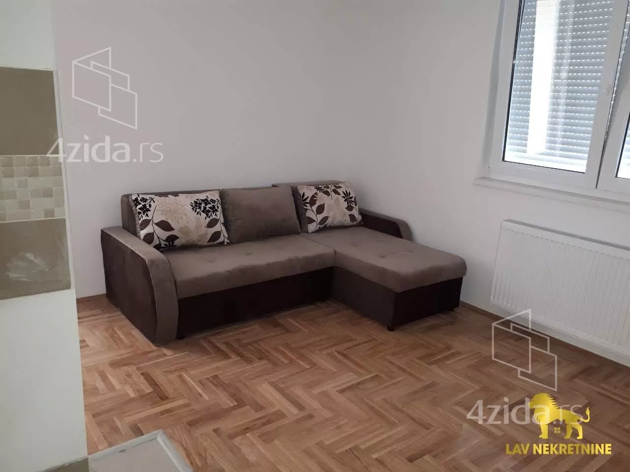 Jednoiposoban stan | 4zida