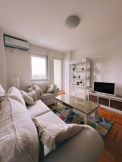 Veselina Masleše | 4zida.rs