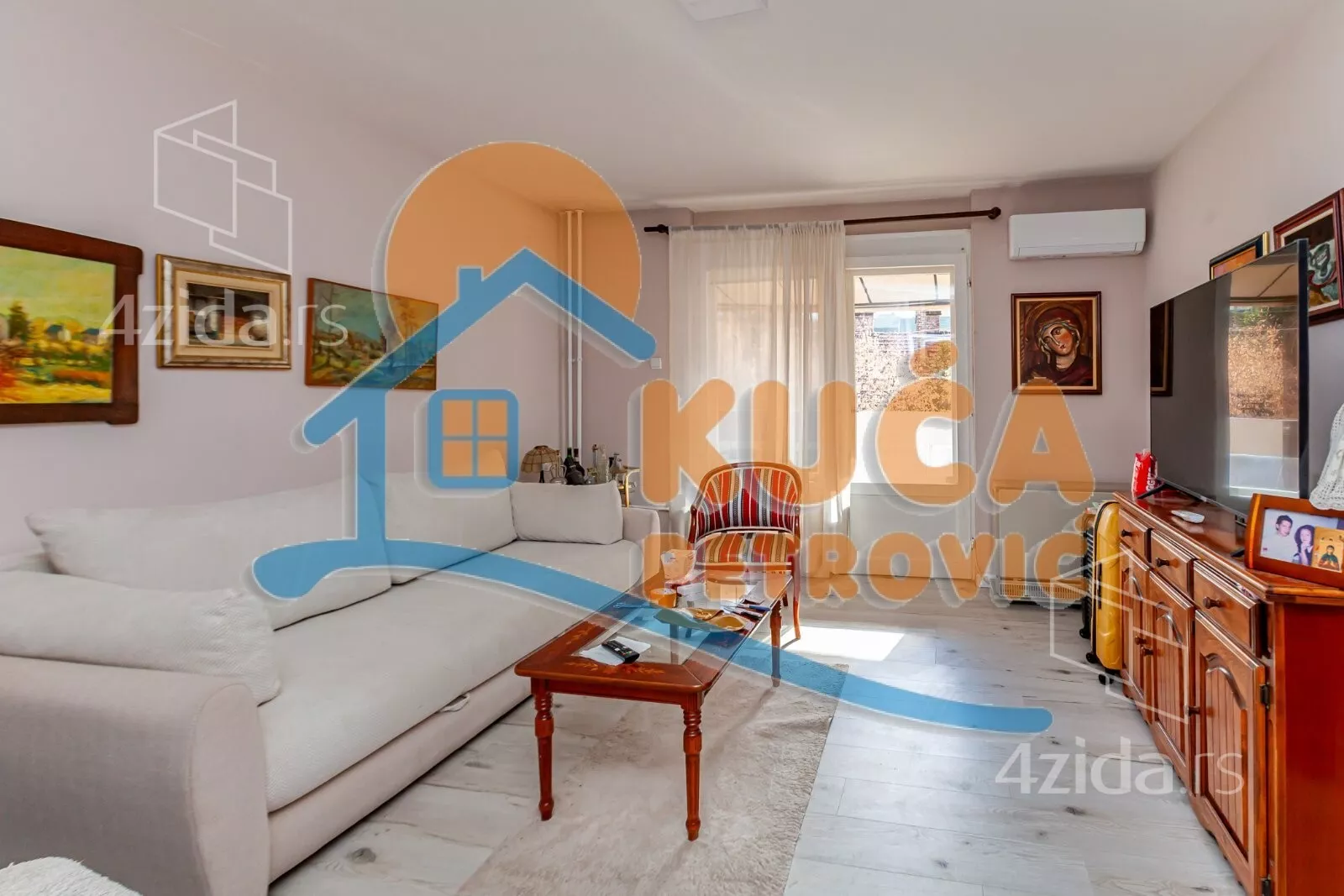 Troiposoban stan | 4zida