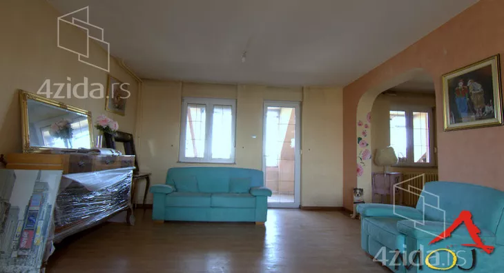 Petosoban stan | 4zida