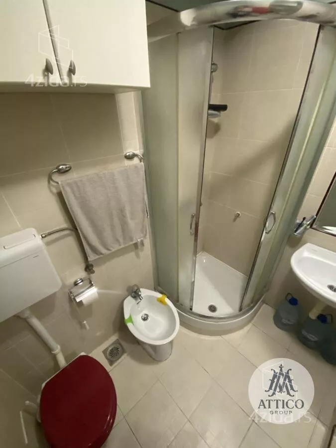 Četvoroiposoban stan | 4zida