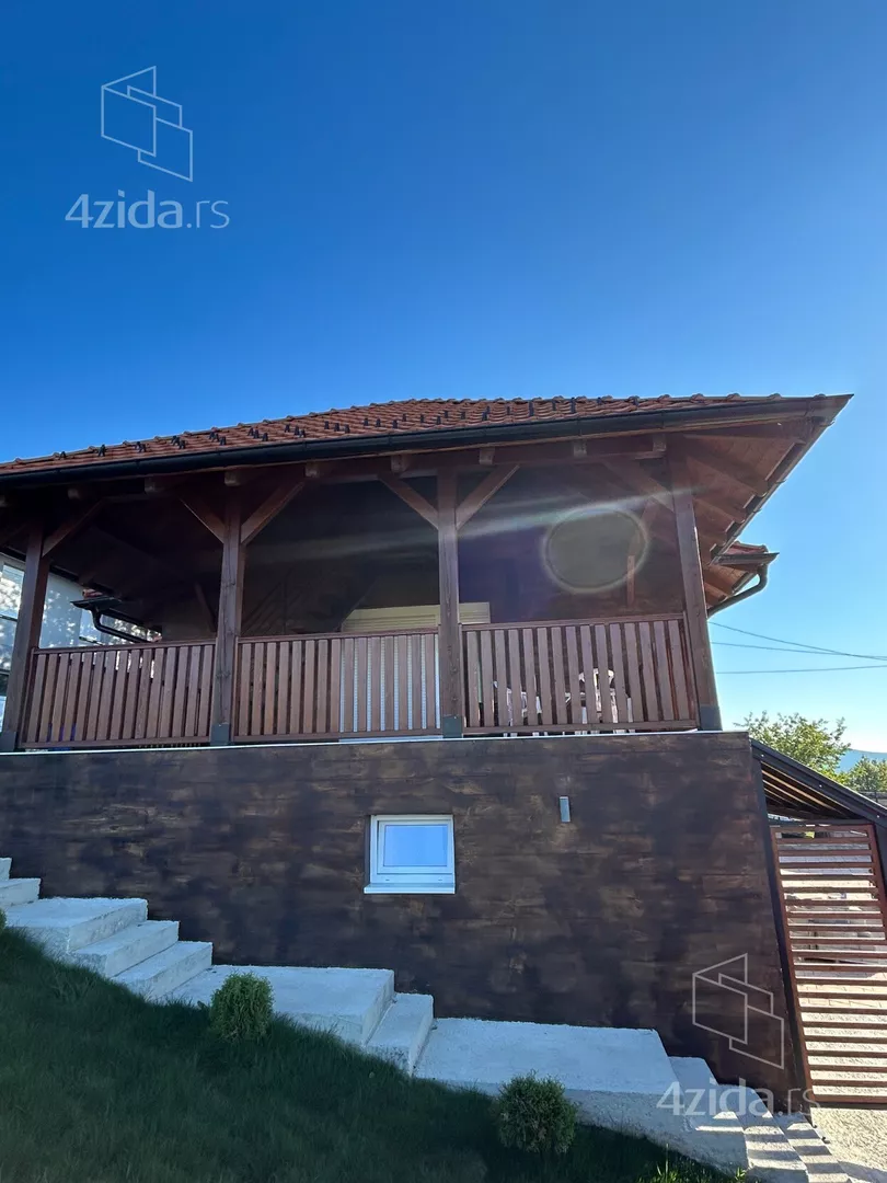 3-etažna kuća | 4zida