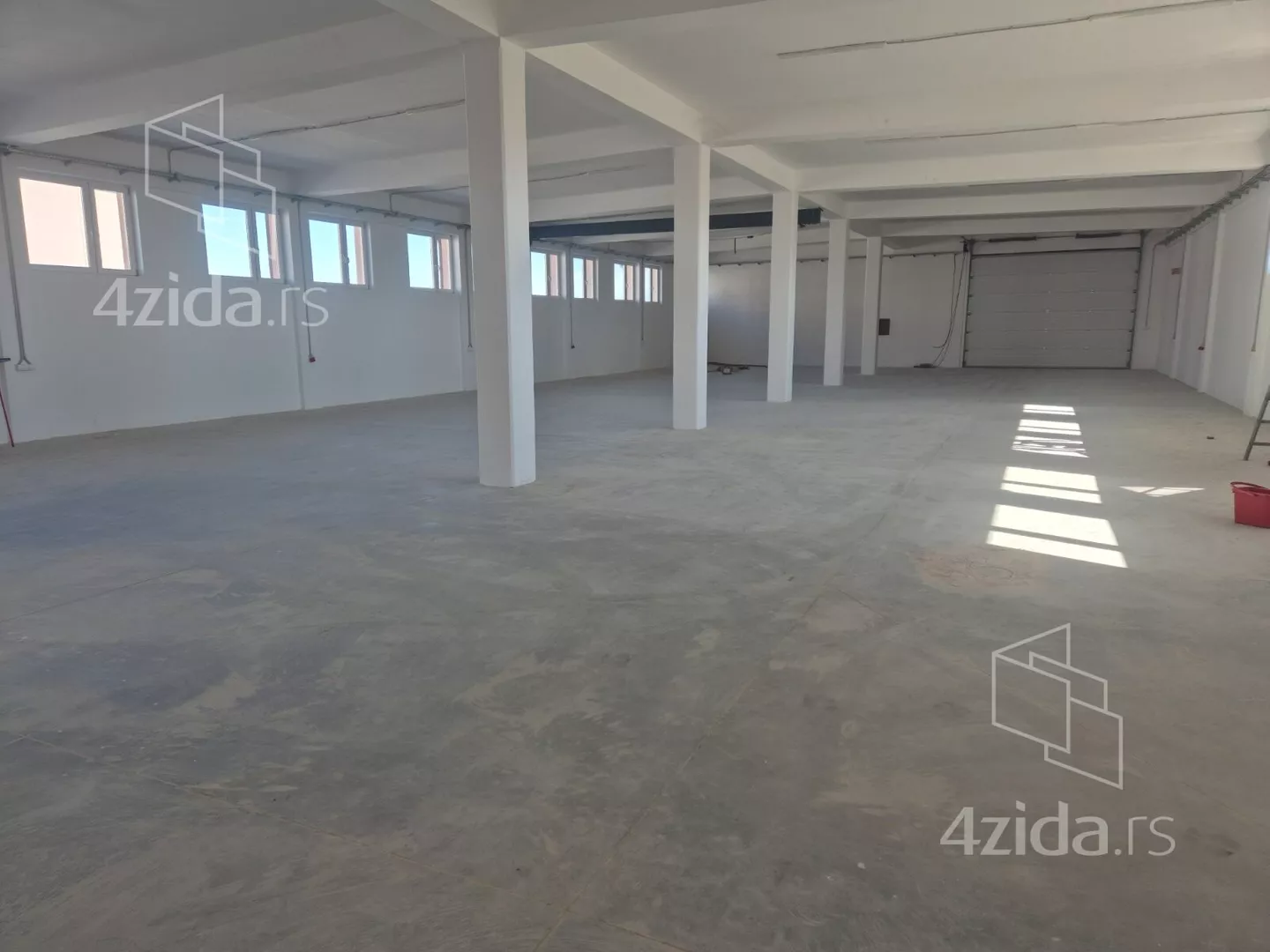 Poslovni prostor | 4zida