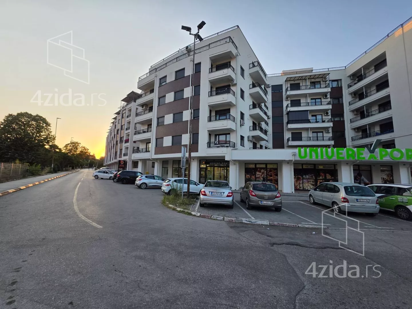 Jednoiposoban stan | 4zida