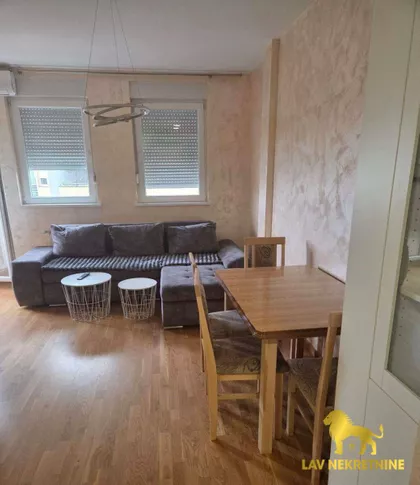 SOMBORSKA | 4zida.rs