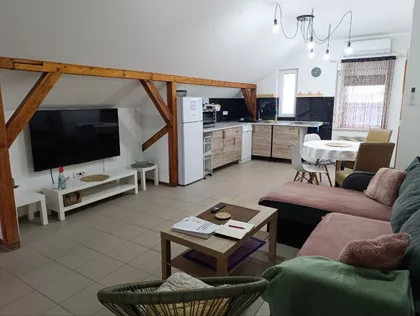 Surčinska | 4zida.rs