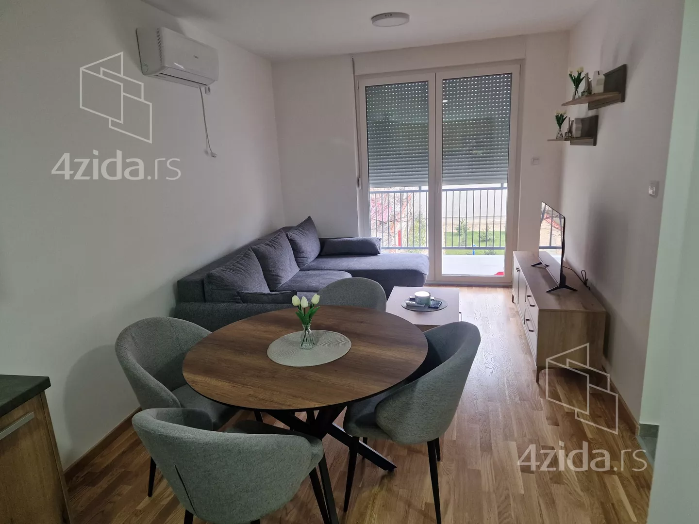 Jednoiposoban stan | 4zida