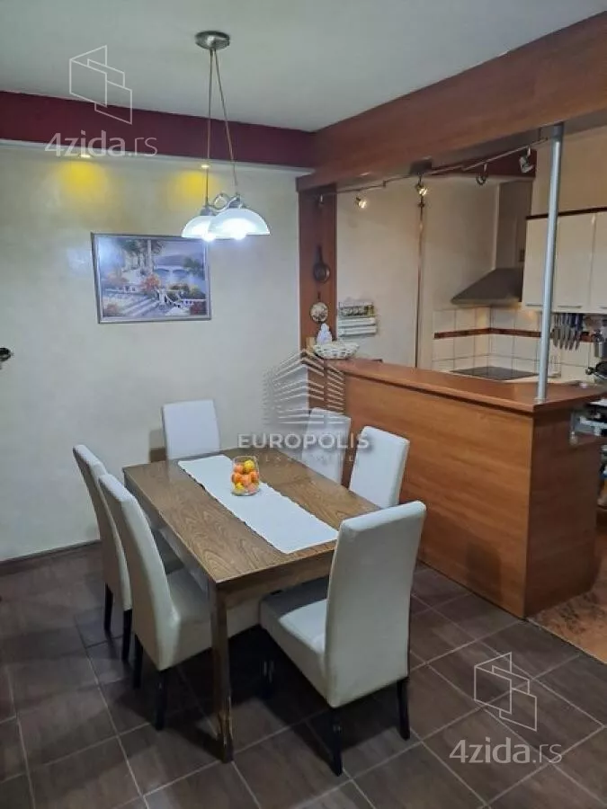 Kuća | 4zida