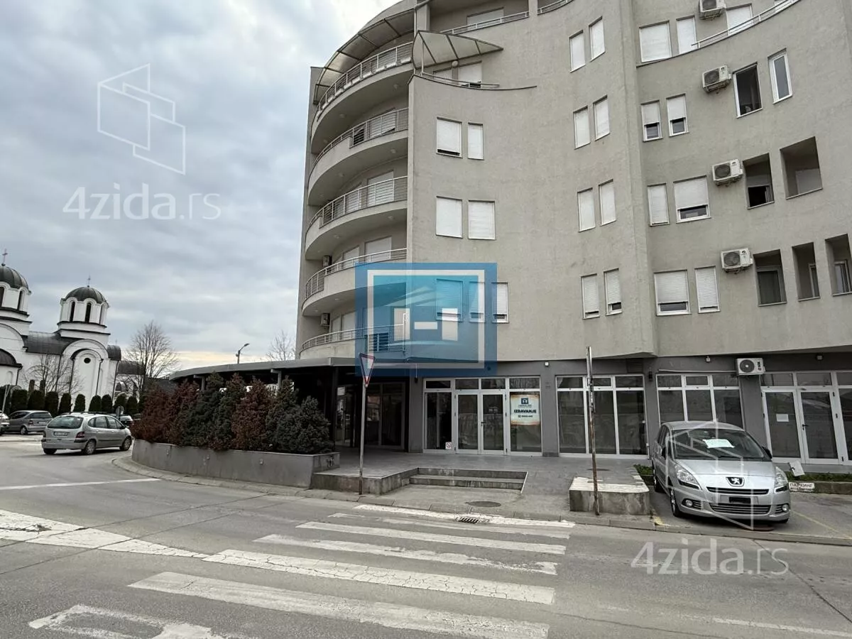 Poslovni prostor | 4zida