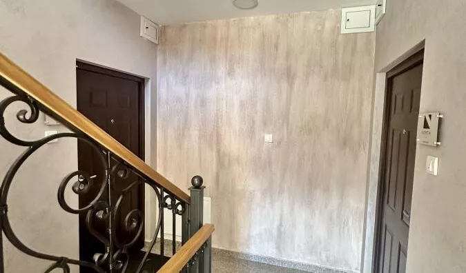 Šestosoban stan | 4zida