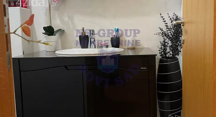 Četvoroiposoban stan | 4zida