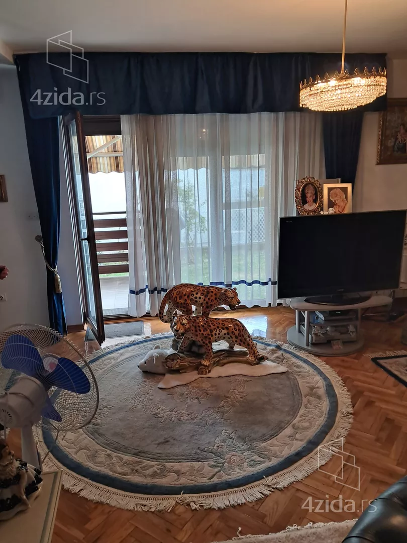 3-etažna kuća | 4zida