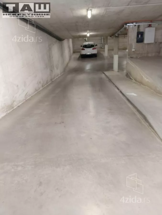 Garaža/Parking | 4zida