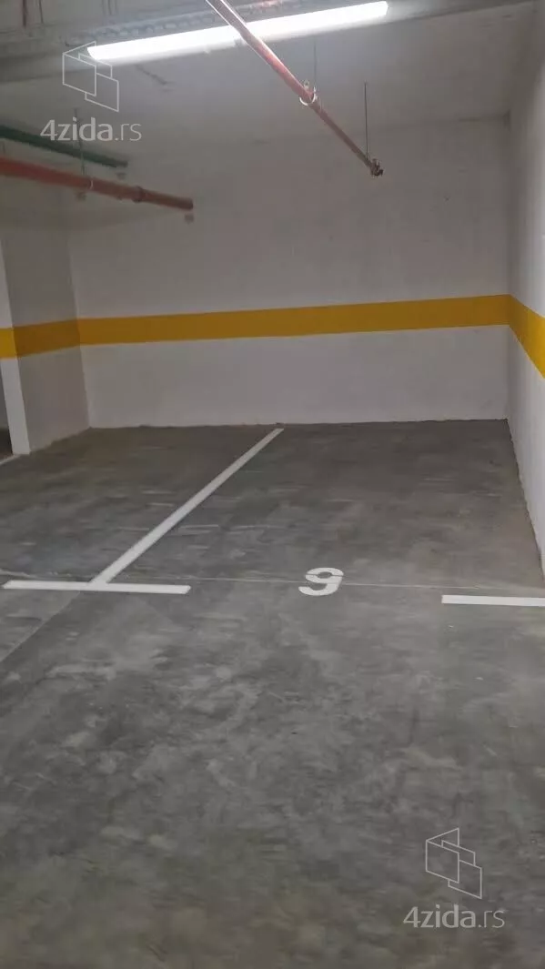 Garaža | 4zida