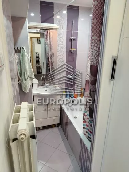 Cara Dušana | 4zida.rs