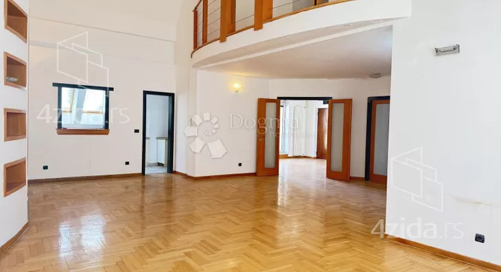 Šestosoban stan | 4zida