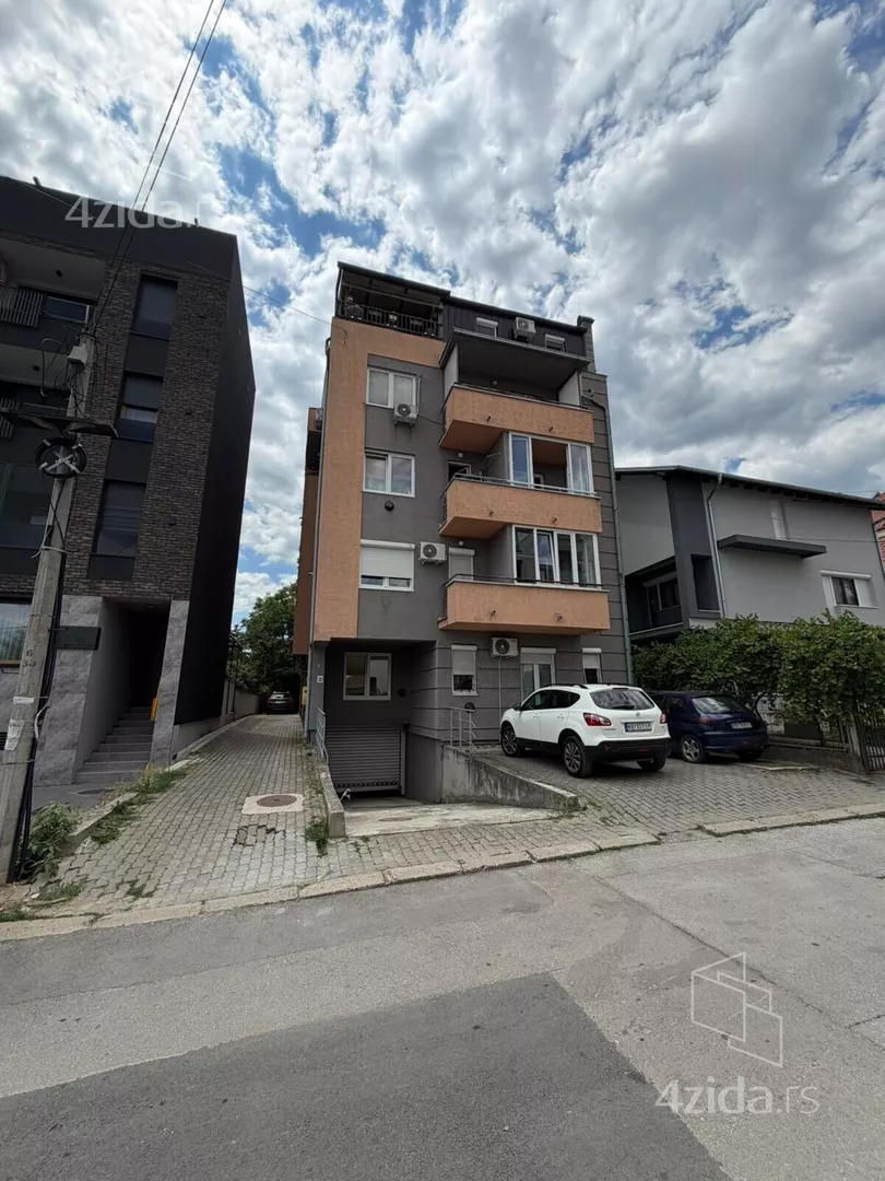 Garsonjera | 4zida