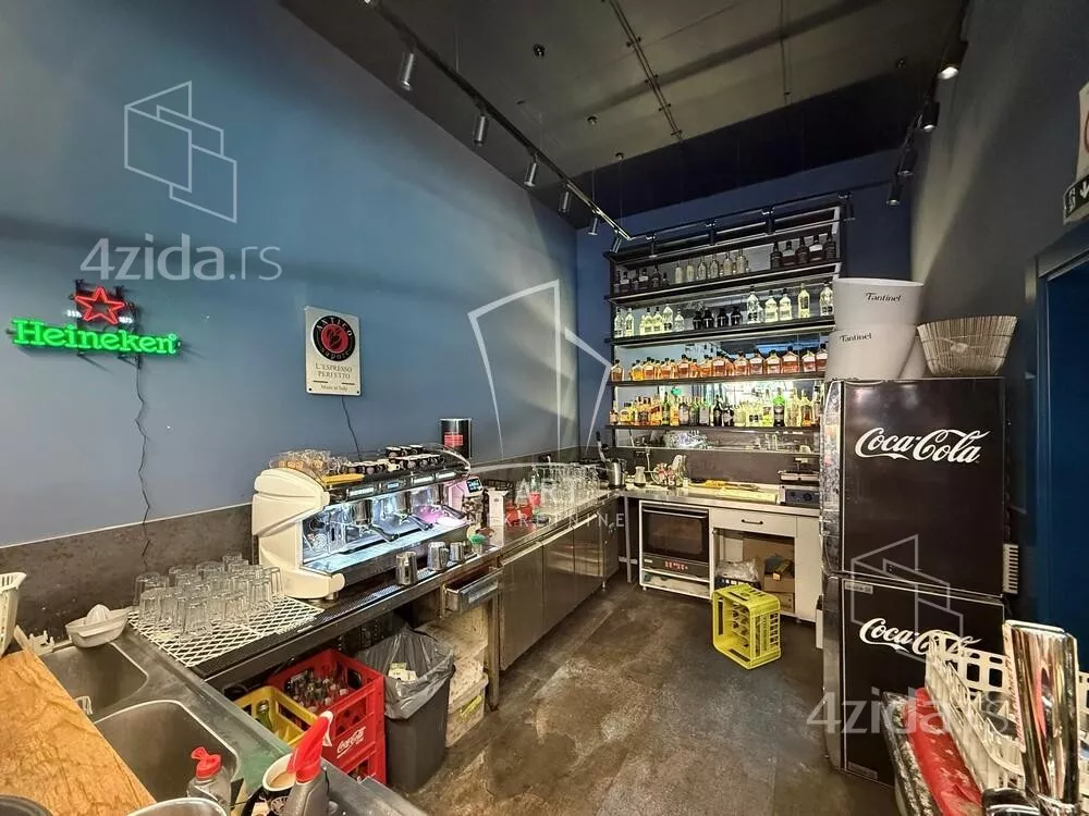 Lokal | 4zida