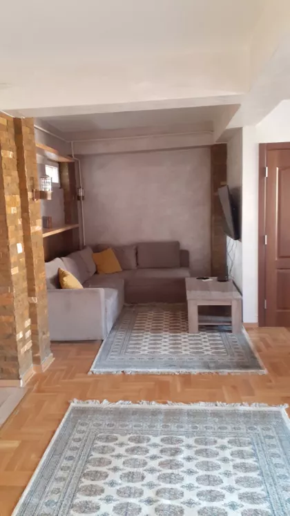 Crveni Krst Vračar | 4zida.rs