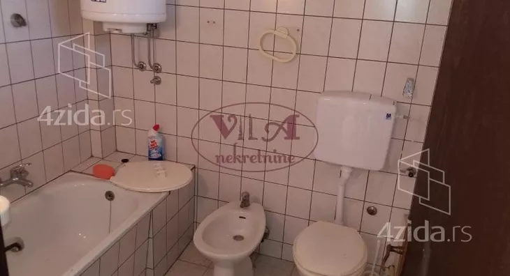 Plac | 4zida