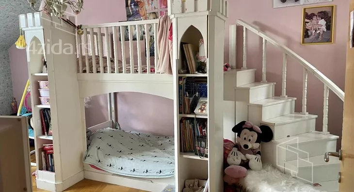 Četvoroiposoban stan | 4zida