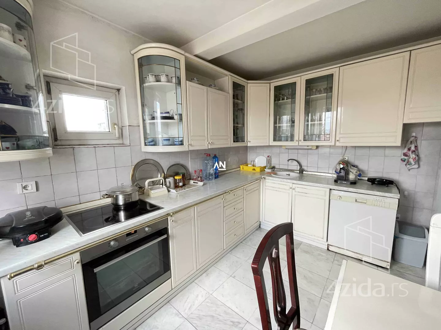 4-etažna kuća | 4zida