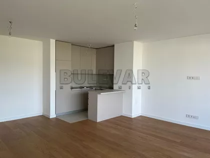 Janisa Janulisa | 4zida.rs