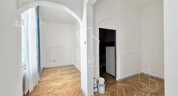 Četvoroiposoban stan | 4zida