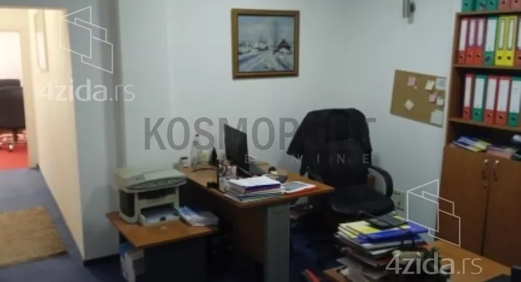Lokal | 4zida