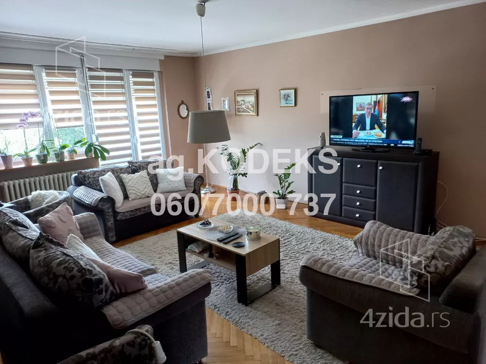 Četvorosoban stan | 4zida