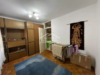 Karađorđeva | 4zida.rs