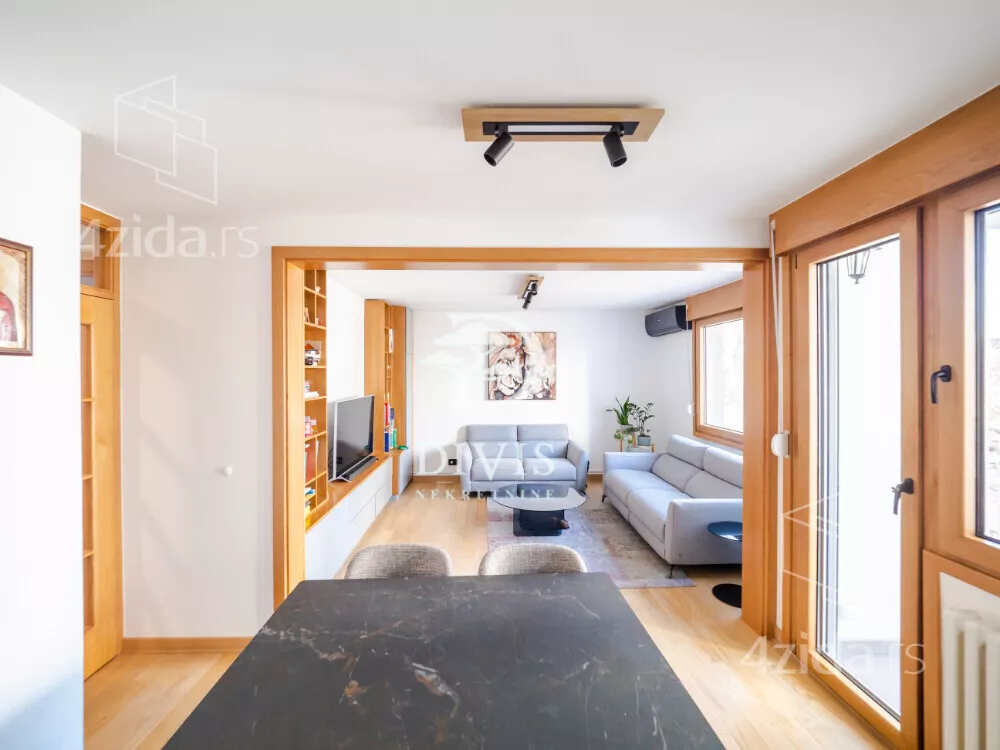 Troiposoban stan | 4zida