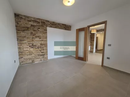 Vašarište | 4zida.rs