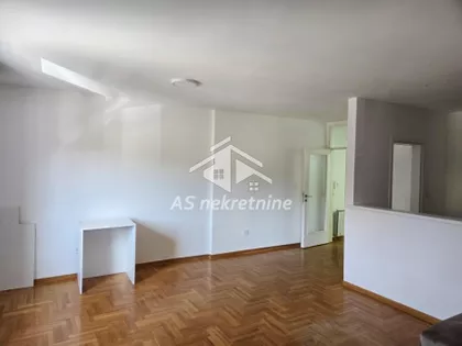 Stepa Stepanović | 4zida.rs