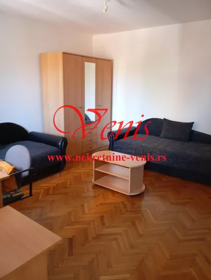 Petra Drapšina | 4zida.rs