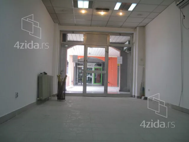 Lokal | 4zida