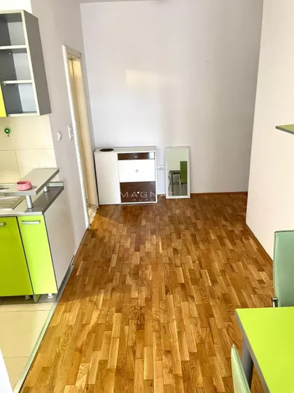 Južni Bulevar | 4zida.rs