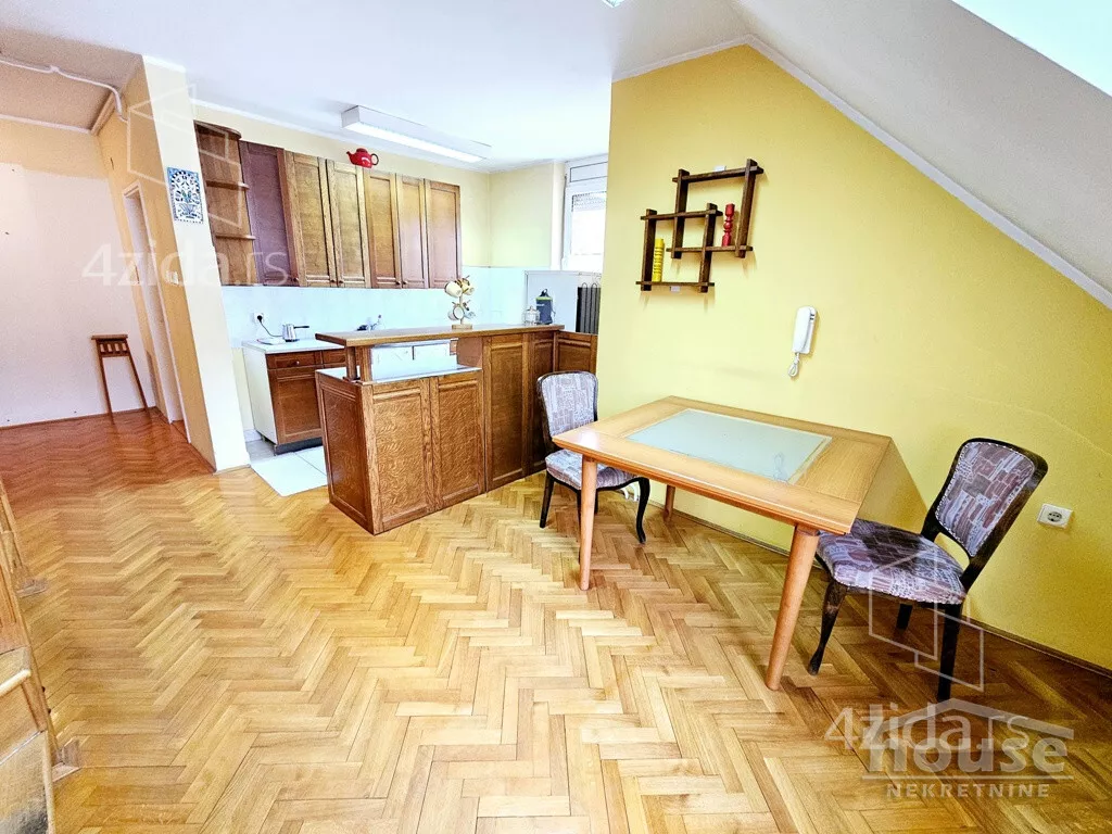 Petosoban stan | 4zida