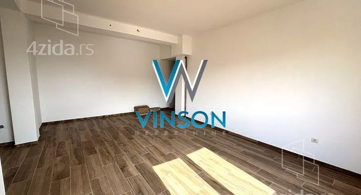 Četvoroiposoban stan | 4zida